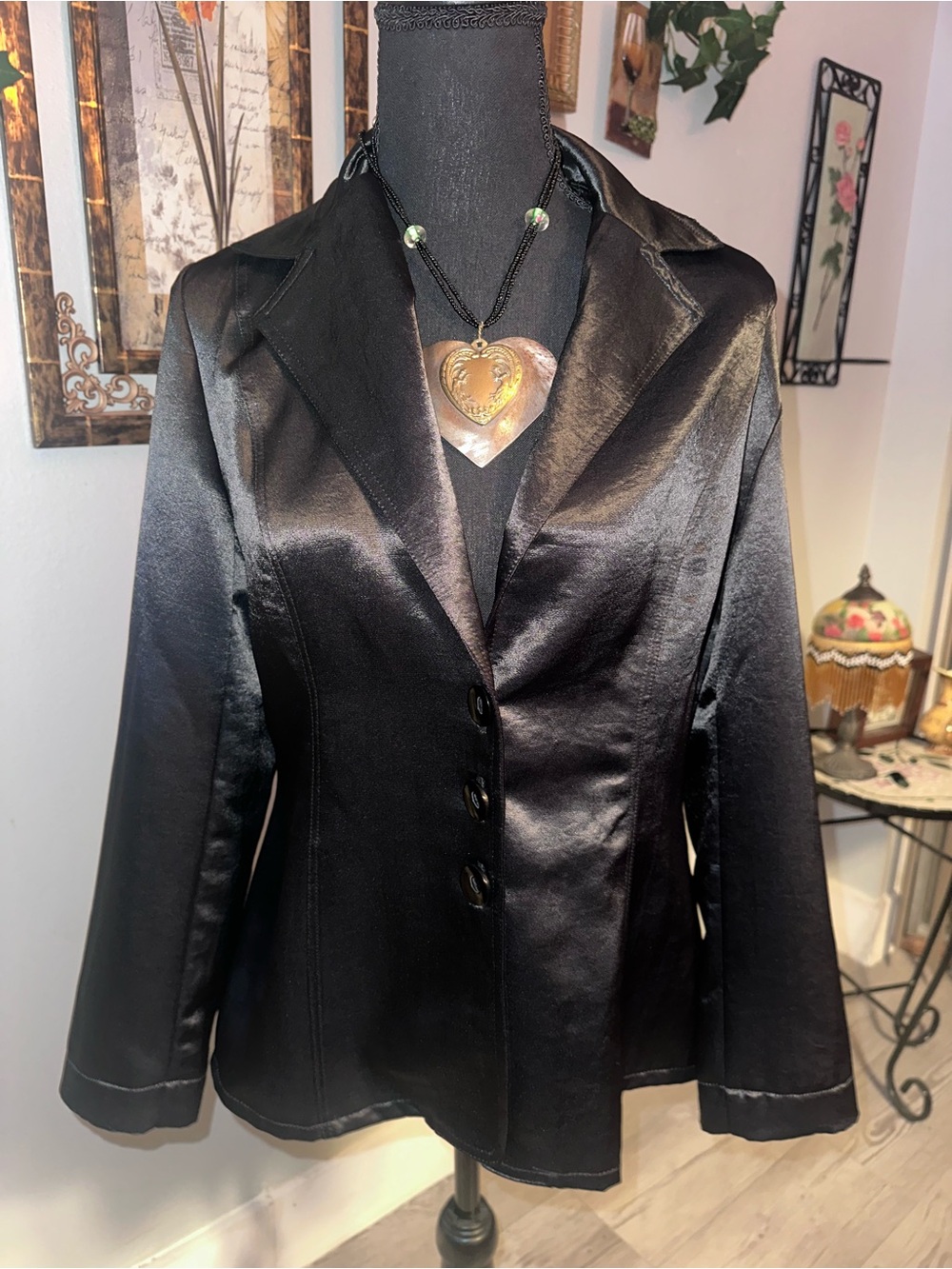 Vintage Donna Frankfurt Black Satin Button Collared Blazer Jacket Long Sleeve